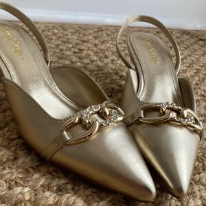 Lilly Pulitzer Jules Kitten Slingback Heel. Size 7.5